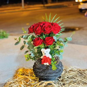 Kırmızı Güllü ve Ayıcıklı Yapay Aranjman