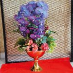 Mor Orkideli ve Güllü Yapay Aranjman