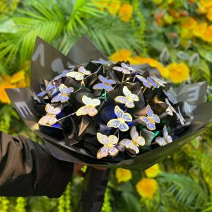 Işıklı Büyük Boy Kelebekli Buket | Diyarbakır Çiçekçi