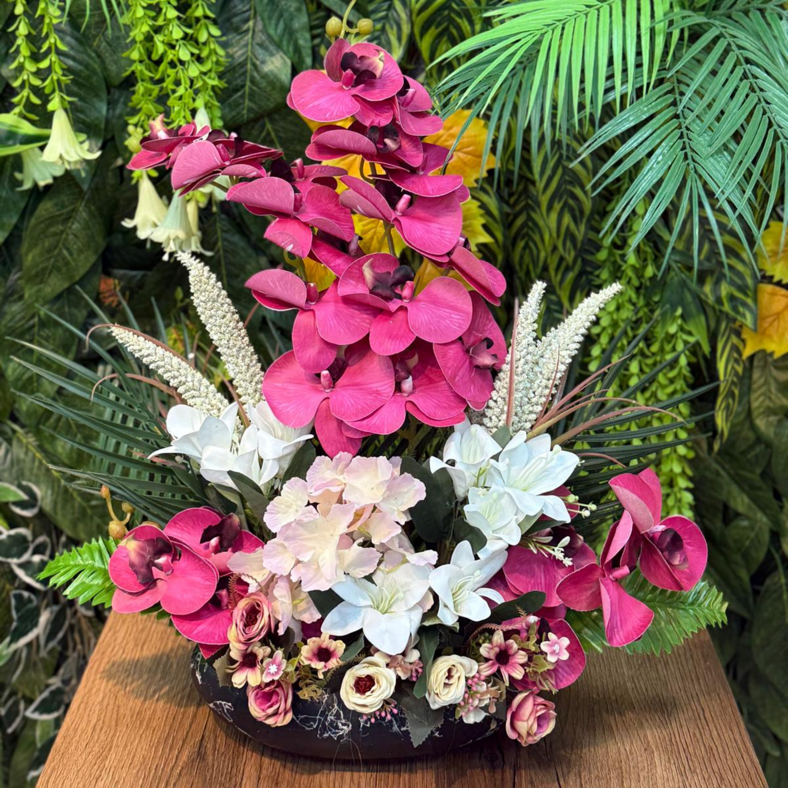 Yapay Orkide Aranjmanı – Pembe Lüks Çiçek Tasarımı